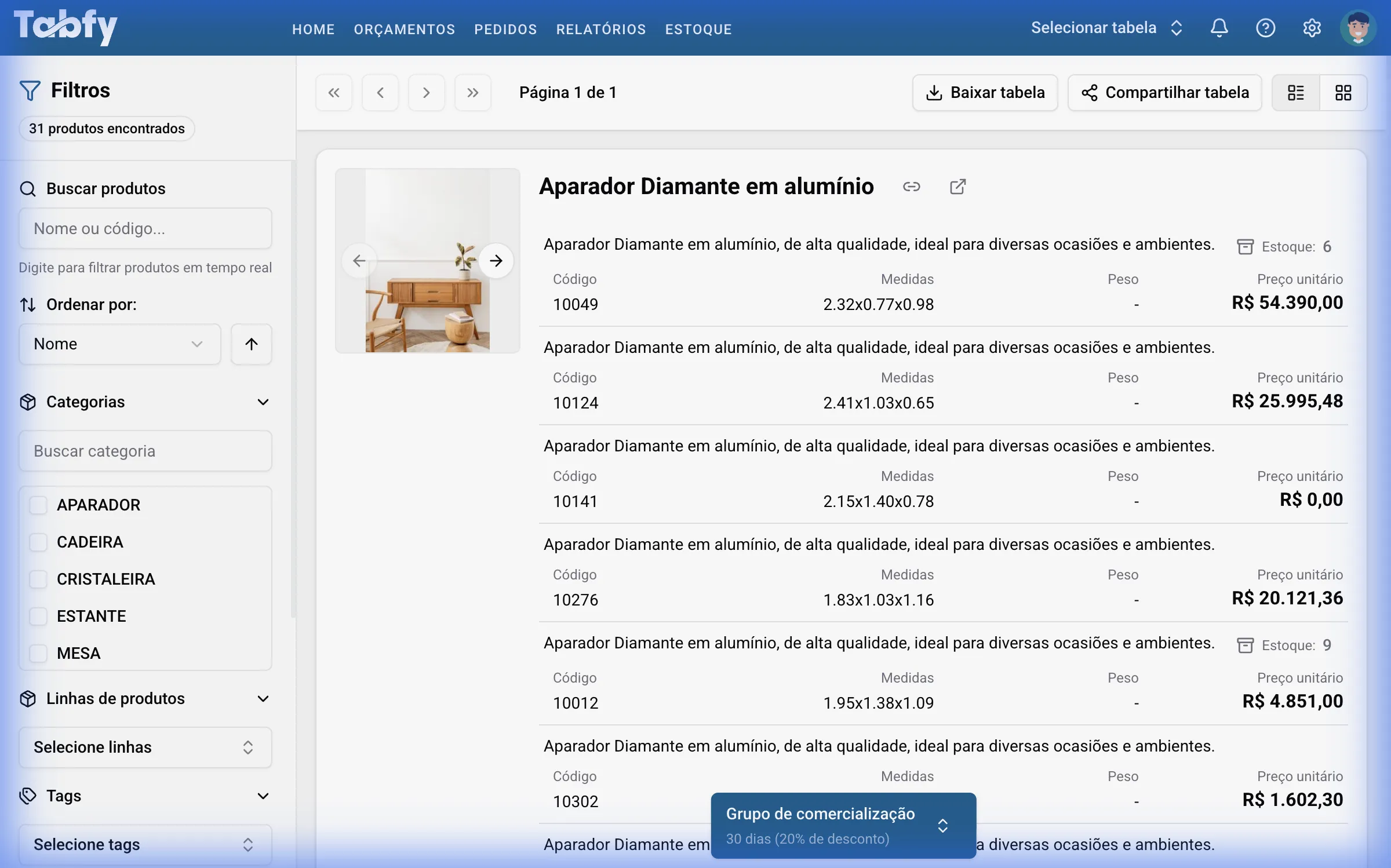Interface do Tabfy mostrando catálogo digital de produtos com fotos, filtros e informações de estoque em tempo real